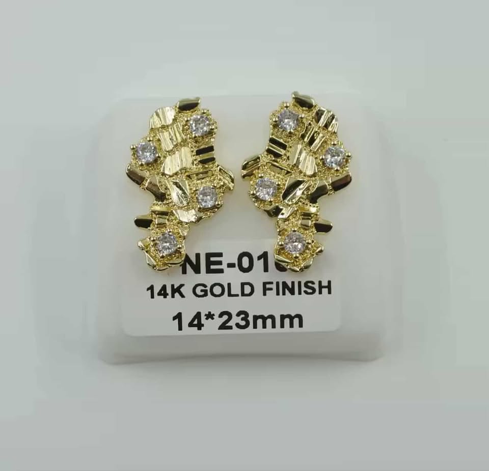 Stud Earrings 14K Gold